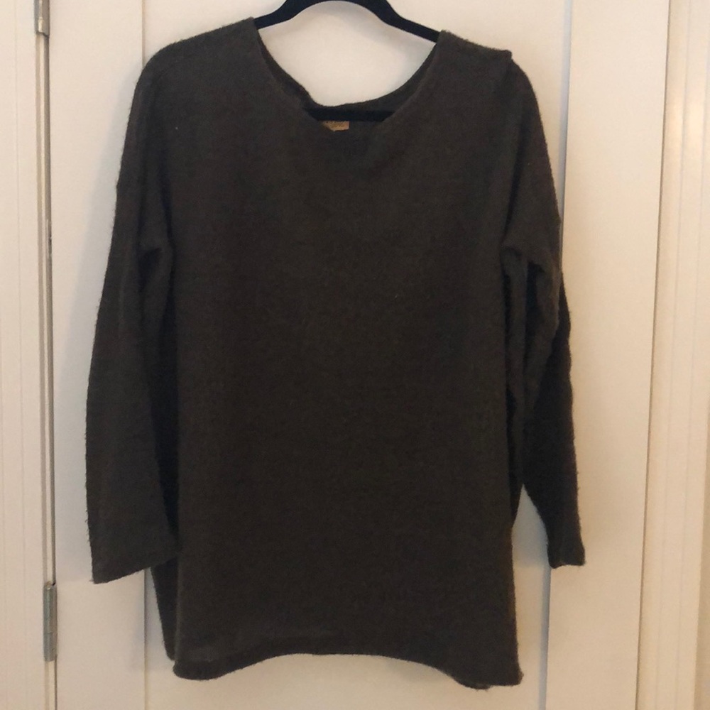 Piko sweater